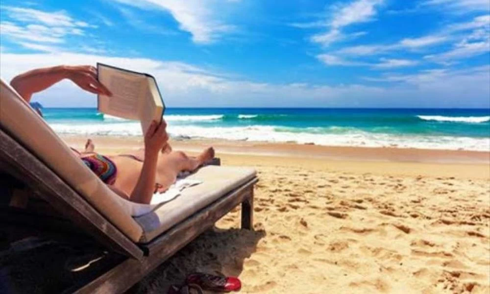 ΟΑΕΔ: "Εκτοξεύτηκε" το ενδιαφέρον για κοινωνικό τουρισμό και αγορά βιβλίων